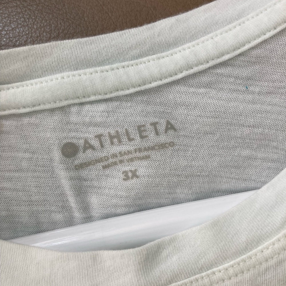 Athleta Cream T-Shirt 3X